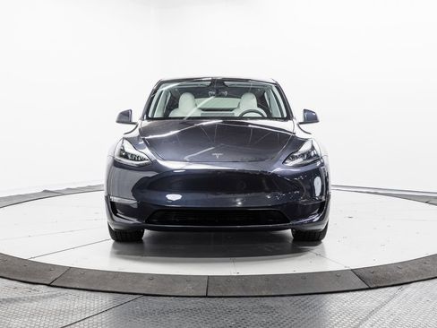 Used 2024 Tesla Model Y Long Range image 2