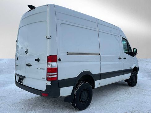 Used 2016 Freightliner Sprinter 2500 image 3