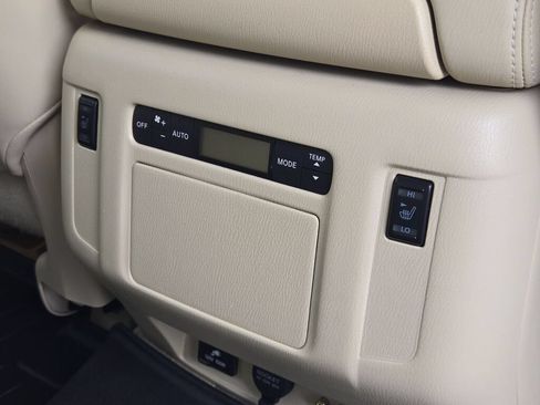Used 2015 INFINITI QX80 4WD w/ Deluxe Technology Package image 27