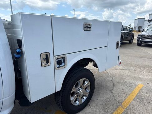 Used 2024 RAM 2500 Big Horn AWD/4WD image 7