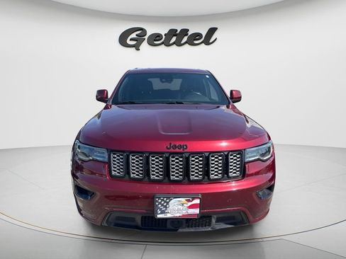 Used 2020 Jeep Grand Cherokee Altitude AWD/4WD image 2