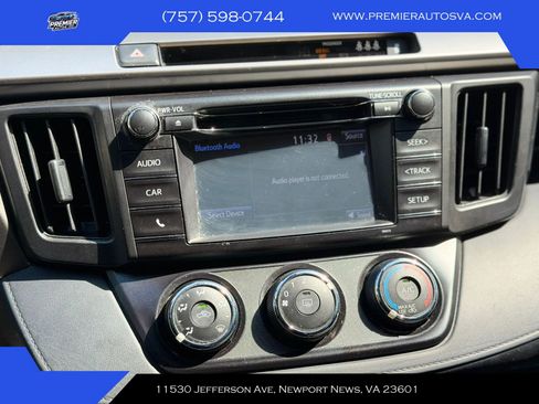 Used 2017 Toyota RAV4 LE FWD image 23