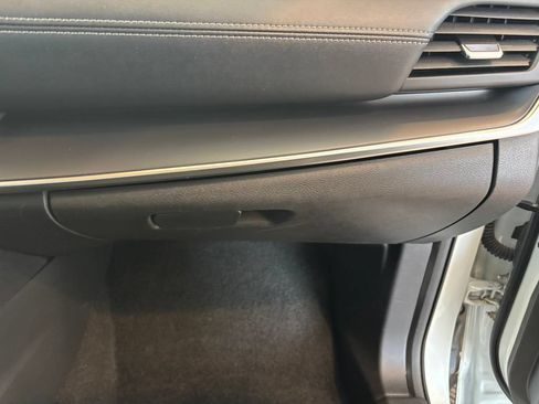 Used 2023 Nissan Rogue S AWD/4WD image 30