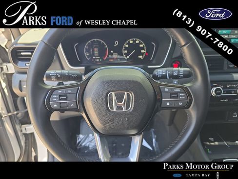 Used 2023 Honda Pilot Touring image 30