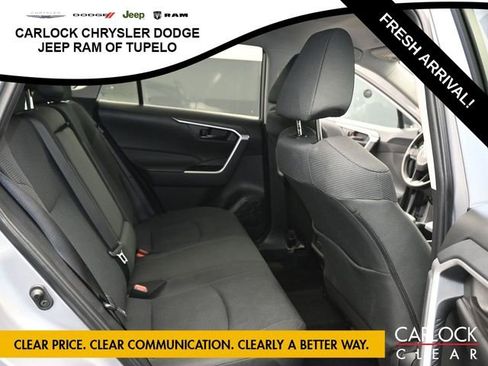Used 2024 Toyota RAV4 LE image 33