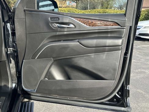 Used 2023 Cadillac Escalade Sport Platinum w/ LPO, ONYX Package image 30