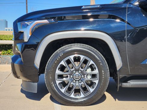 Used 2024 Toyota Sequoia Limited image 9