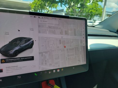 Used 2022 Tesla Model Y Performance AWD/4WD image 22