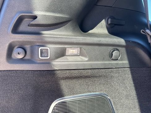 Used 2021 Jeep Grand Cherokee L Overland w/ Luxury Tech Group IV AWD/4WD image 6