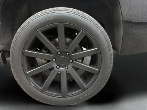 Used 2019 Chevrolet Tahoe LT RWD image 31