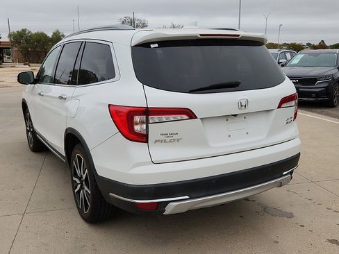 Used 2020 Honda Pilot Elite image 3