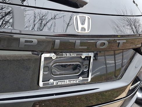 Certified 2025 Honda Pilot Touring image 31