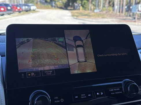 Used 2024 INFINITI QX80 Sensory w/ Cargo Package image 29