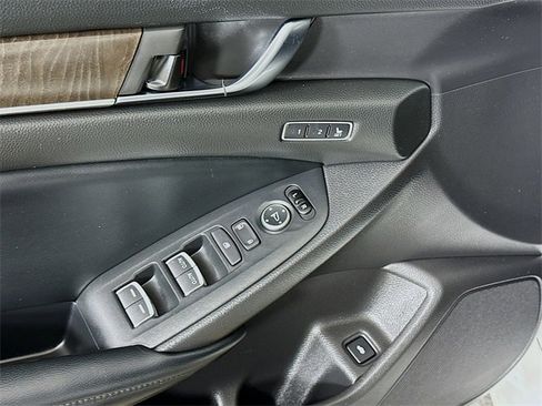 Certified 2018 Honda Accord Touring image 22
