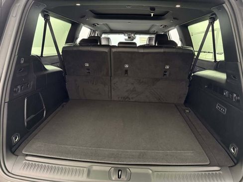 New 2025 Jeep Wagoneer L Series II w/ Premium Group I image 25