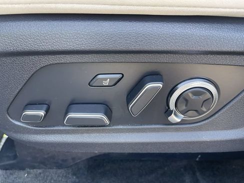 Used 2023 Hyundai Palisade Calligraphy w/ Cargo Package AWD/4WD image 12