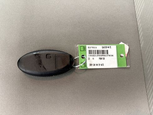 Used 2023 Nissan Frontier SV w/ Technology Package image 12