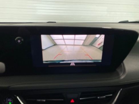 Used 2024 Buick Encore GX Sport Touring image 19