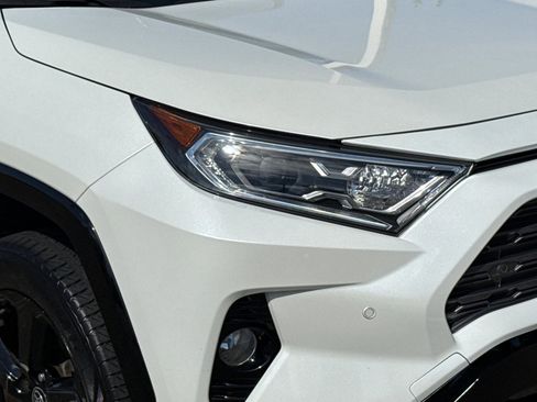 Used 2020 Toyota RAV4 XSE image 10