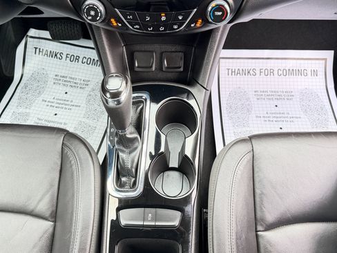 Used 2017 Chevrolet Cruze Premier image 47