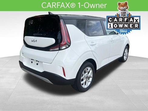 Used 2023 Kia Soul S FWD image 3