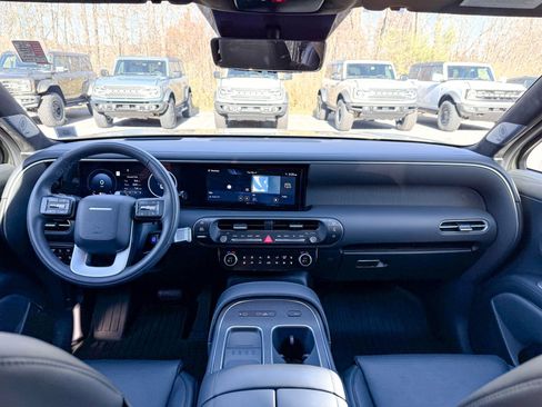 Used 2026 Hyundai Palisade Calligraphy image 25