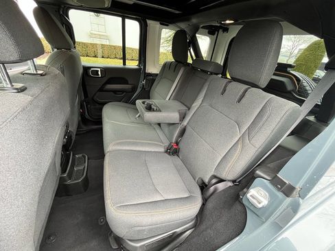 Used 2025 Jeep Wrangler Sahara w/ Safety Group image 33