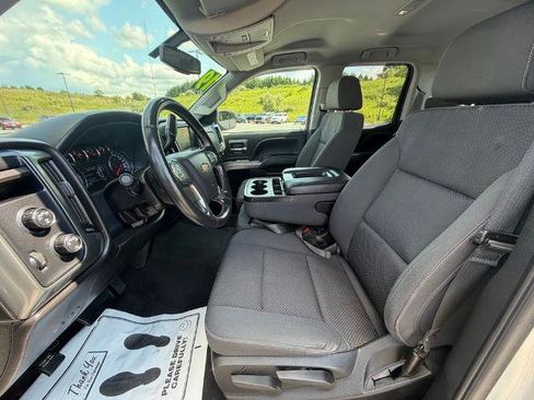 Used 2019 Chevrolet Silverado 1500 LT AWD/4WD image 16