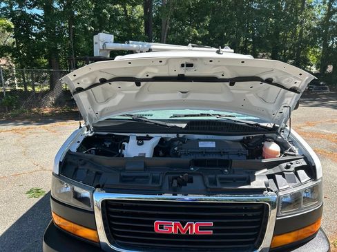 Used 2024 GMC Savana 2500 w/ Driver Convenience Package RWD image 13