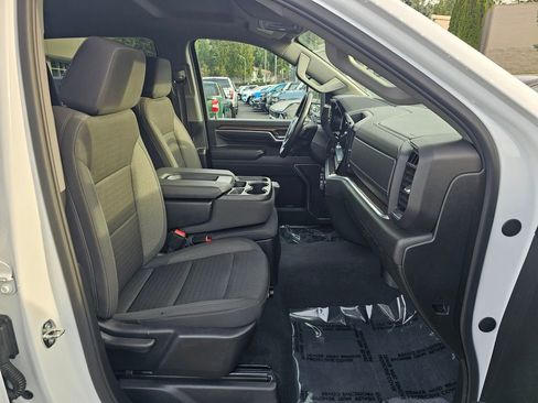 Used 2024 Chevrolet Silverado 2500 LT image 10