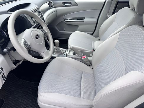 Used 2011 Subaru Forester 2.5X Premium AWD/4WD image 5