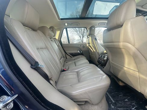 Used 2017 Land Rover Range Rover HSE image 14