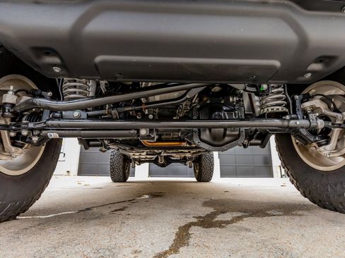 Used 2024 Jeep Gladiator Rubicon AWD/4WD image 14