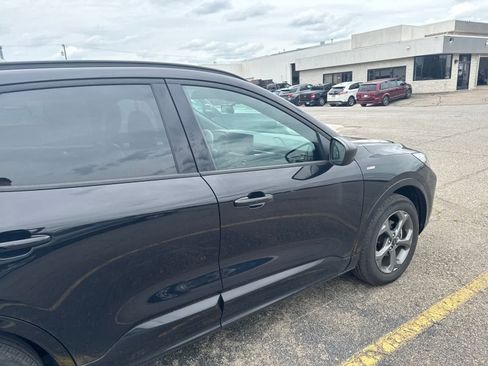 Used 2024 Ford Escape ST-Line w/ Tech Pack #1 AWD/4WD image 10