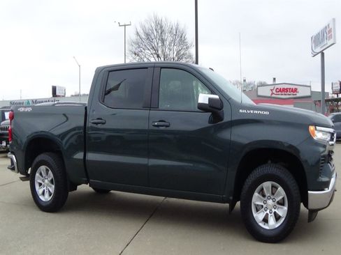 Used 2025 Chevrolet Silverado 1500 LT image 5