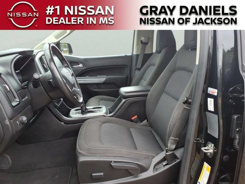 Used 2020 Chevrolet Colorado LT w/ Safety Package RWD image 23