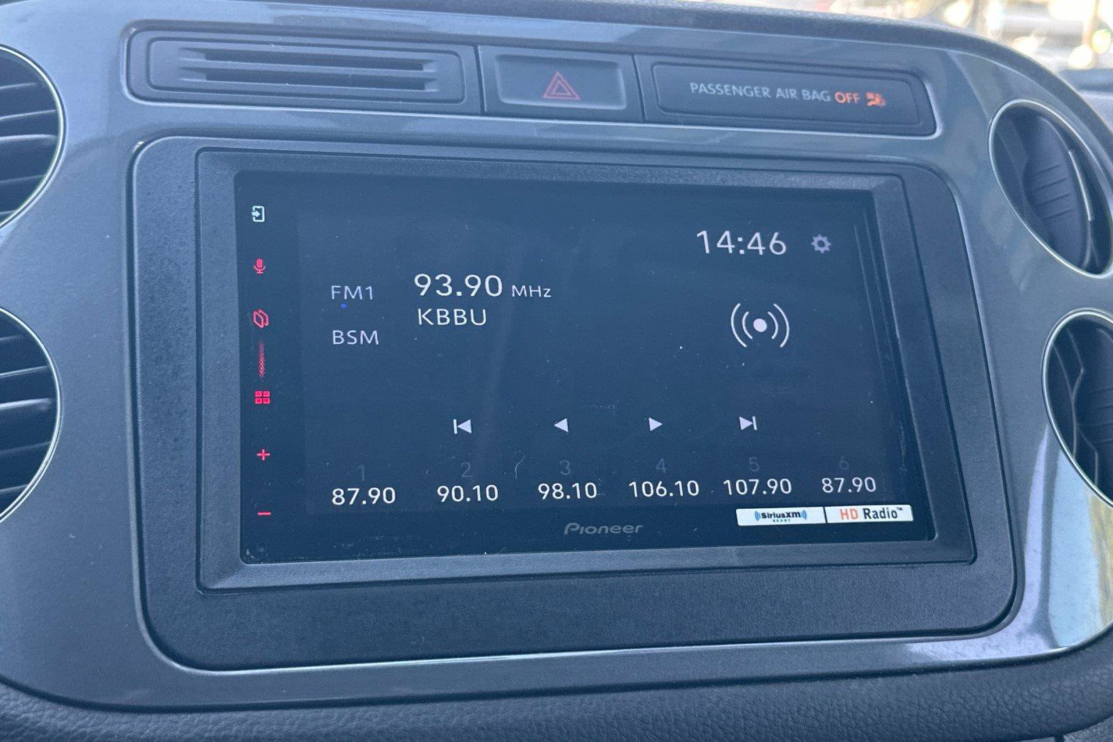 Used 2017 Volkswagen Tiguan S FWD image 17