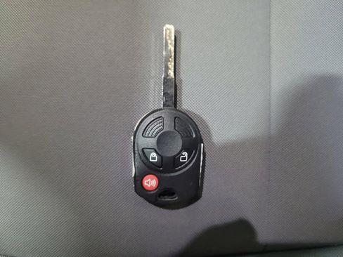 Used 2017 Ford Escape S FWD image 32