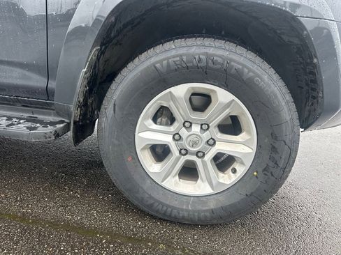 Used 2024 Toyota 4Runner SR5 Premium image 10