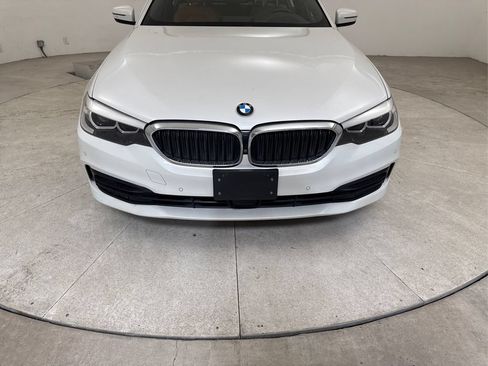 Used 2019 BMW 530i RWD image 14