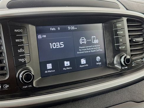 Certified 2020 Kia Sorento LX image 24