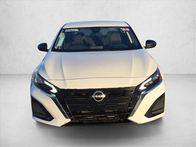 Used 2025 Nissan Altima 2.5 SV FWD image 2