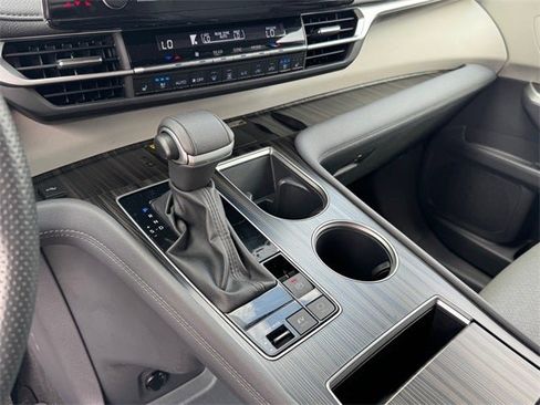 Certified 2024 Toyota Sienna Limited image 20