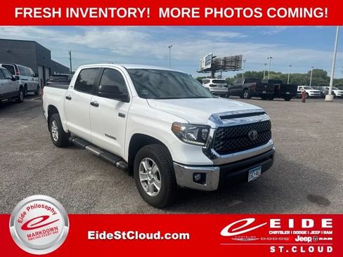 Used 2020 Toyota Tundra SR5 w/ SR5 Upgrade Package AWD/4WD image 1