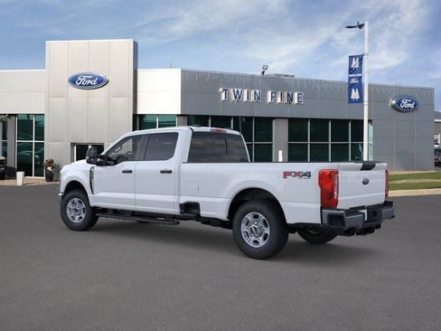 New 2026 Ford F250 XLT w/ FX4 Off-Road Package AWD/4WD image 4