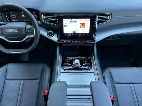 New 2025 Jeep Wagoneer Series II w/ Convenience Group I image 10