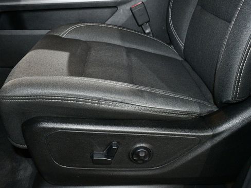 Used 2019 RAM 1500 Big Horn image 13