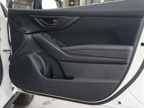 Used 2022 Subaru Crosstrek 2.0i image 9