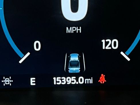 Used 2023 Ford F150 Lariat image 16