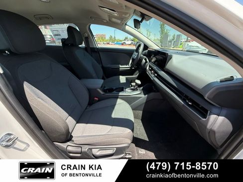 New 2026 Kia K4 FWD image 30